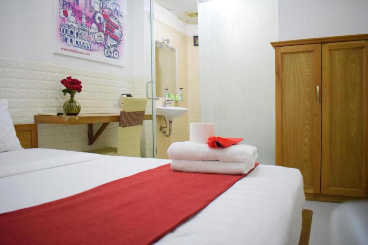 Reddoorz Marieline 2 Hotel Хошимин Екстериор снимка